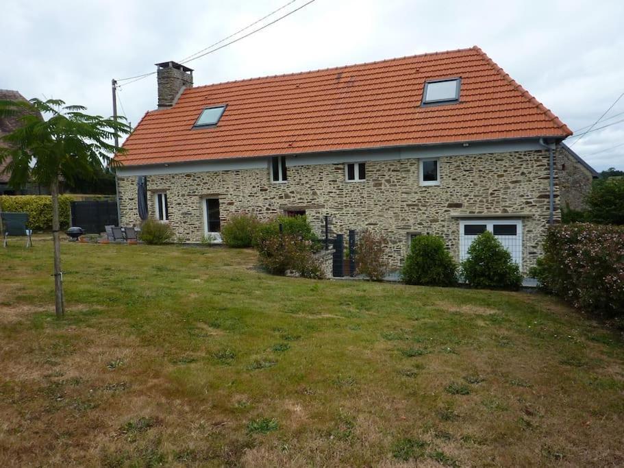 Maison Renovee Dans Le Bocage Normand Canisy Εξωτερικό φωτογραφία