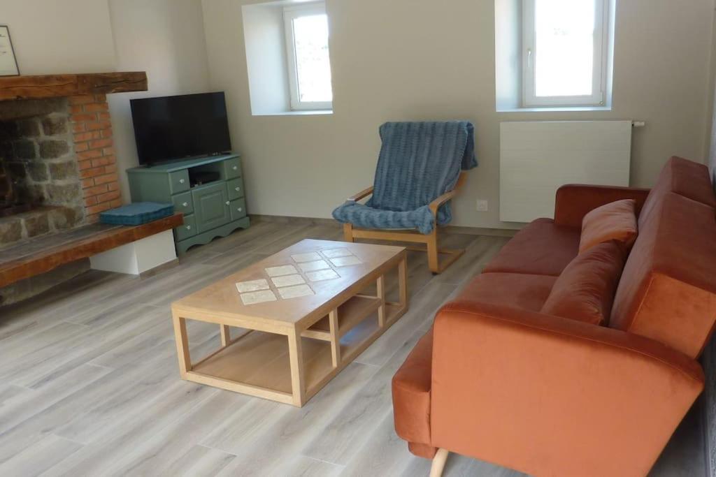 Maison Renovee Dans Le Bocage Normand Canisy Εξωτερικό φωτογραφία